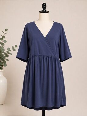 LA Relaxed Women's Navy Blue Dress NWT